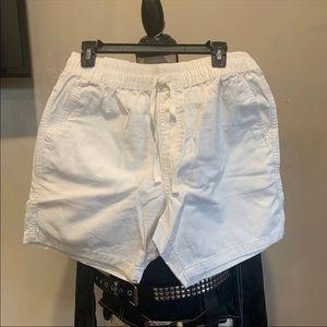 Cotton on white shorts men’s size large new with tags